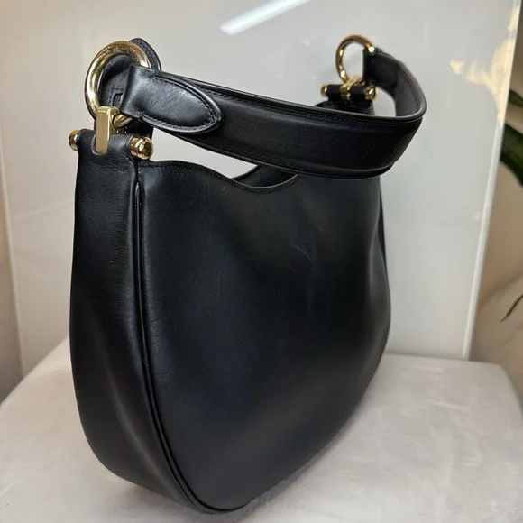 Authentic Coach Black Nomad Shoulder Bag